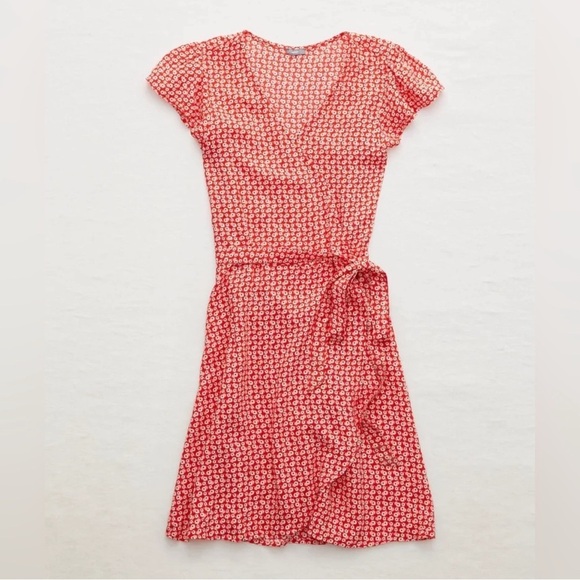 Aerie Floral wrap dress Size XS EUC - Picture 2 of 8